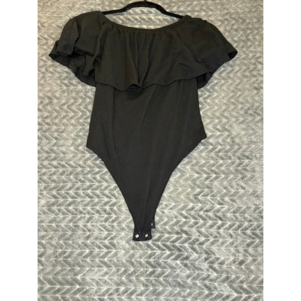Zenana‎ Black Off The Shoulder Ruffle Bodysuit Snap Closure Women Large 0033